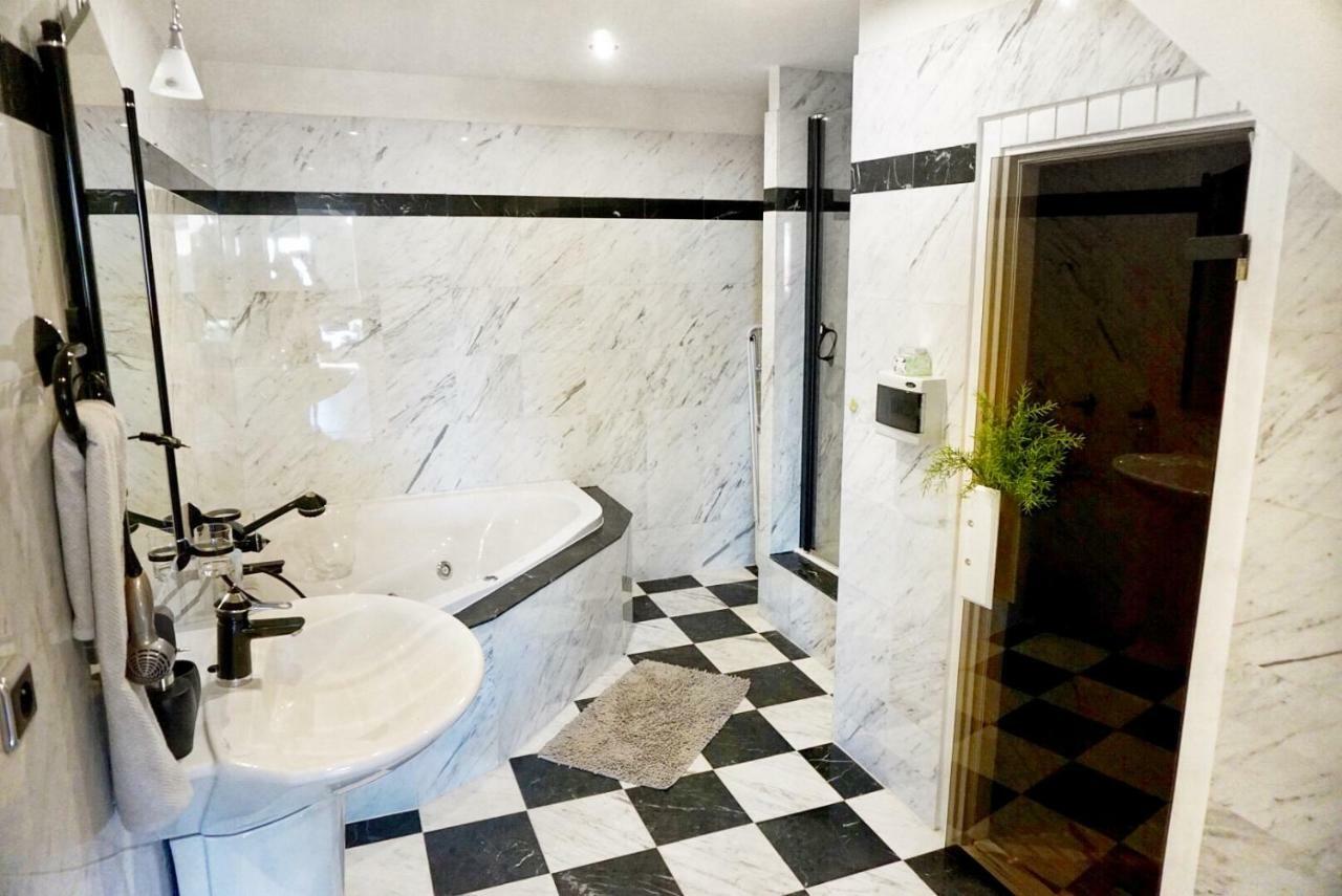 Rooftop Deluxe apartment Prague Extérieur photo