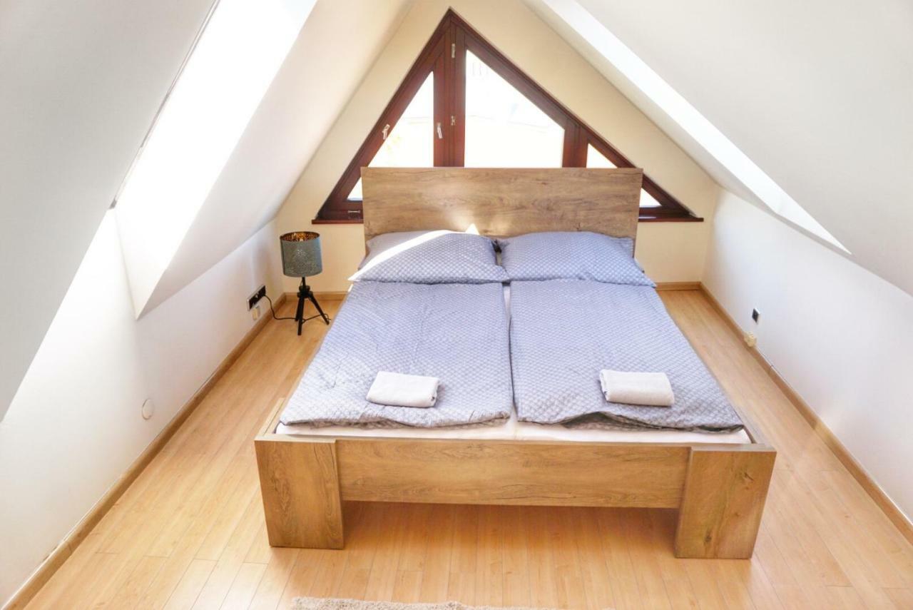 Rooftop Deluxe apartment Prague Extérieur photo